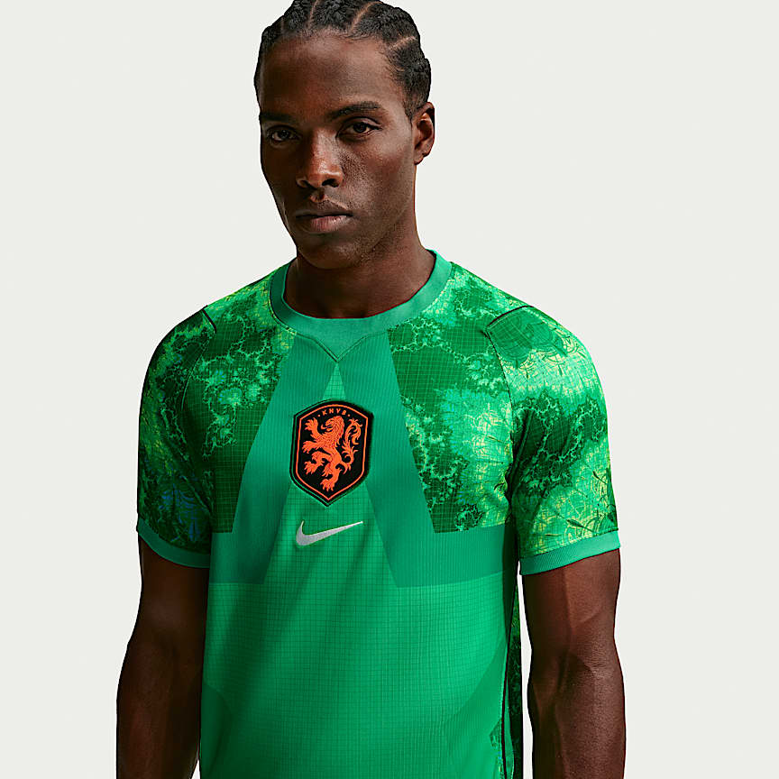 England Energy Men's Nike Dri-FIT Short-Sleeve Football Top. Nike CA